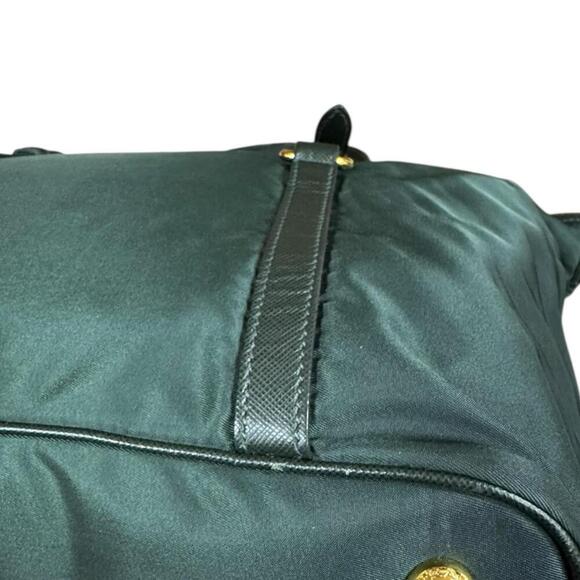 PRADA Green Shoulder Bag - Picture 11 of 16